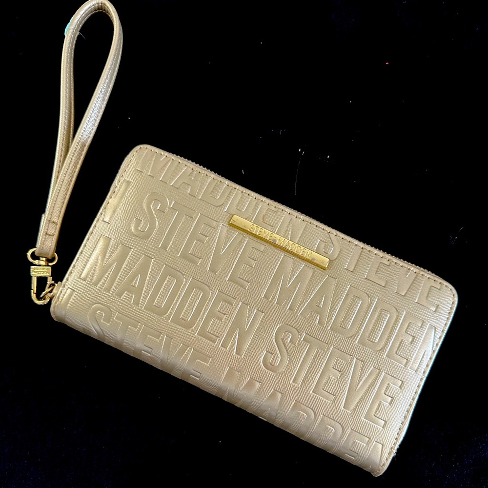 Steve Madden wallet